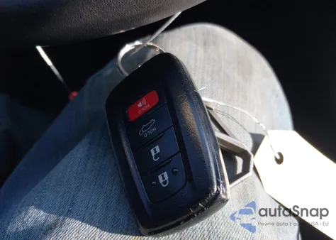 2020 Toyota Rav4 Limited from USA, damaged, VIN 2T3N1RFV3LC062200